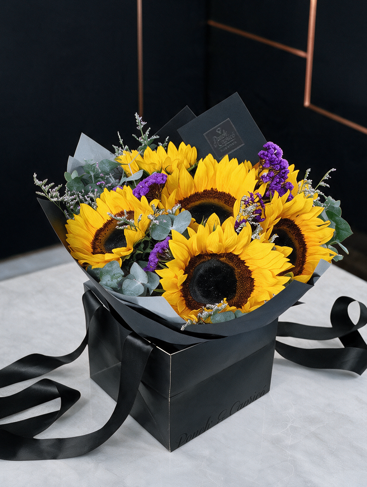 Bouquet de Girasoles, Limonio y Espuma Doble Ponch y Caprico Floreria CDMX