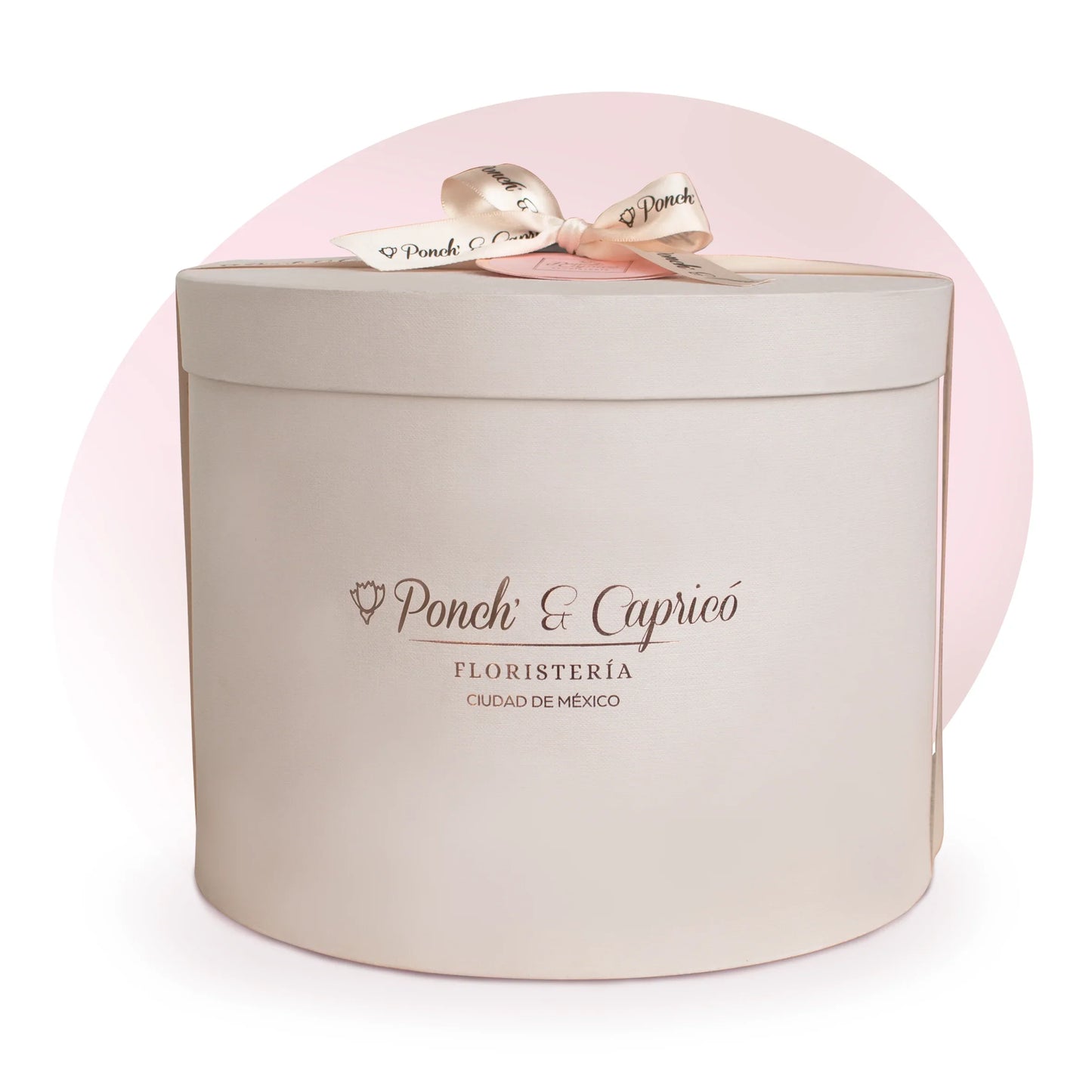 Arreglo Floral en Caja de Rosas Blancas, Caricia y Señorita