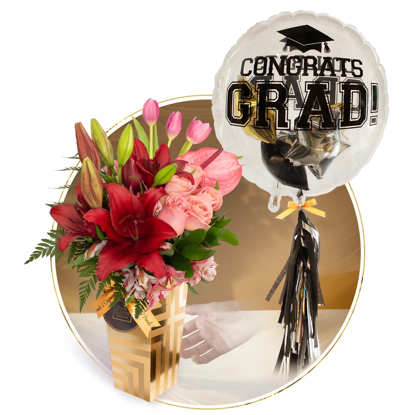 Ramo de Tulipanes, Rosas y Lillies + Globo Gigante de Graduación -SET136-