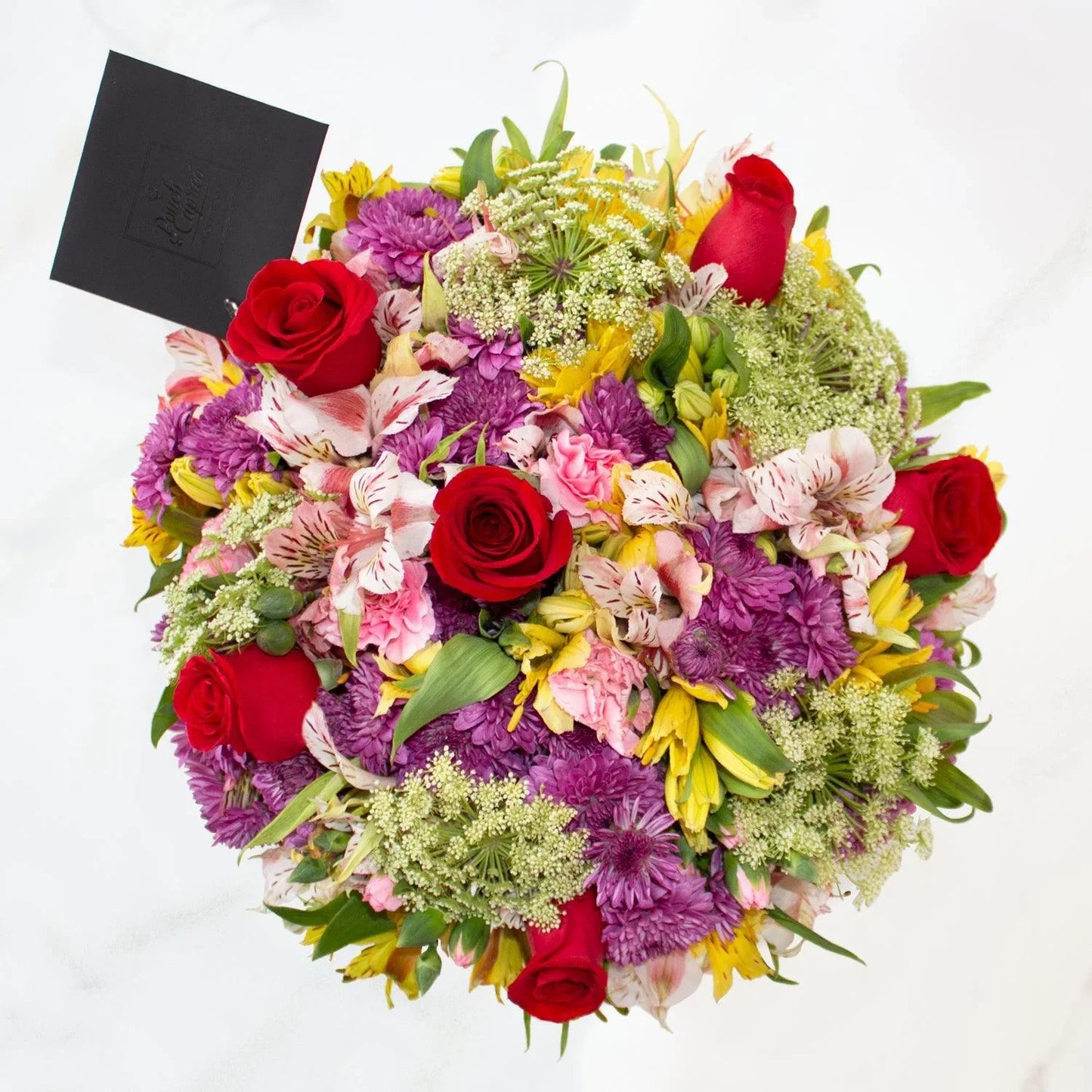 Floral arrangement of red roses, carnation and Morelianas -gi007-