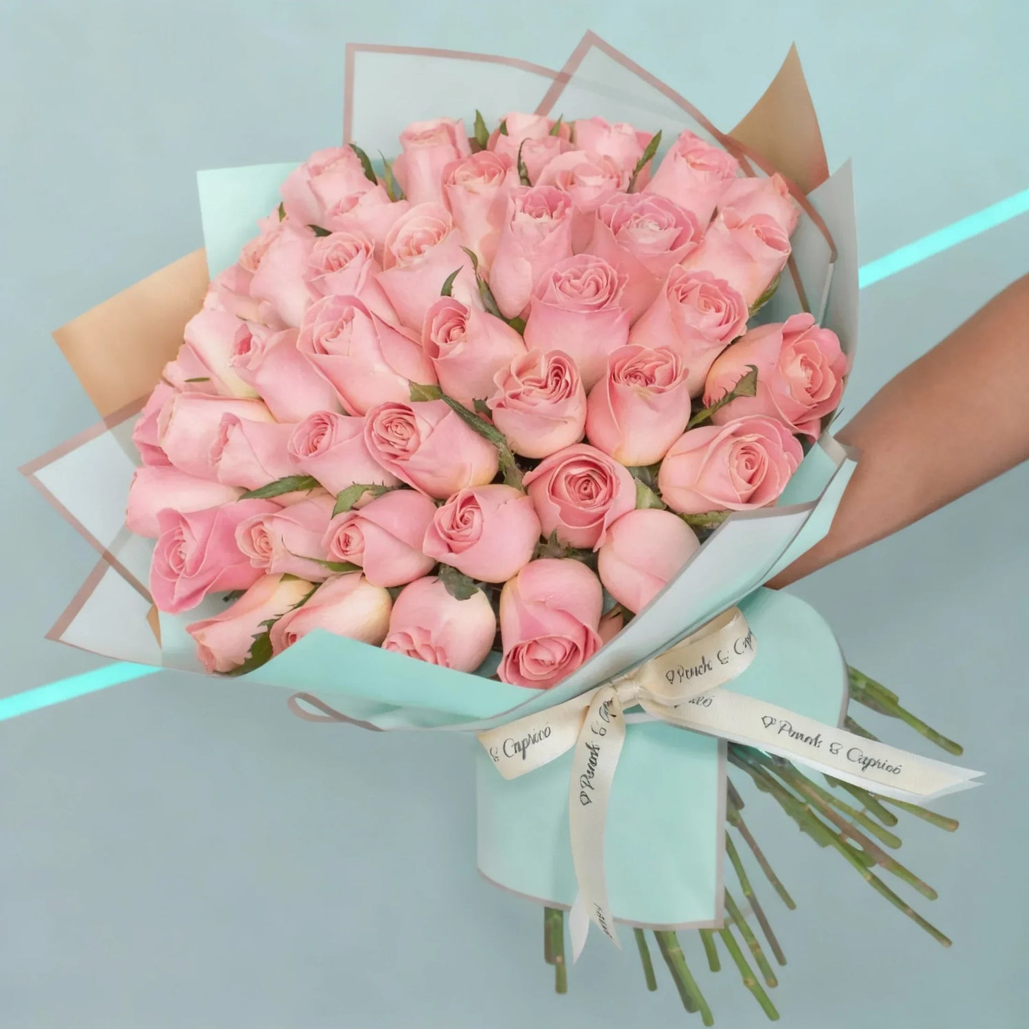 Ramo de Rosas Rosadas (Hermosa), presentación de 50, 100 o 150 Rosas CDMX Ponch y Caprico Mejor Floreria