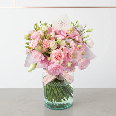 Arreglo Floral de Rosas, Clavel Rosado, Mini Rosas y Lisianthus Místico -GI030-