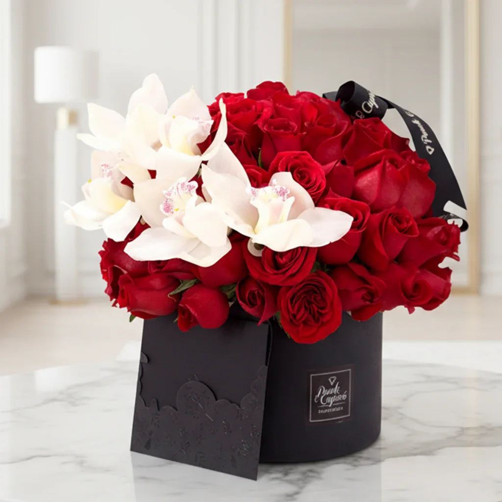 Orquídeas y 60 Rosas Rojas en Caja -Domo-. Flores CDMX DF Mexico Ponch Y Caprico.