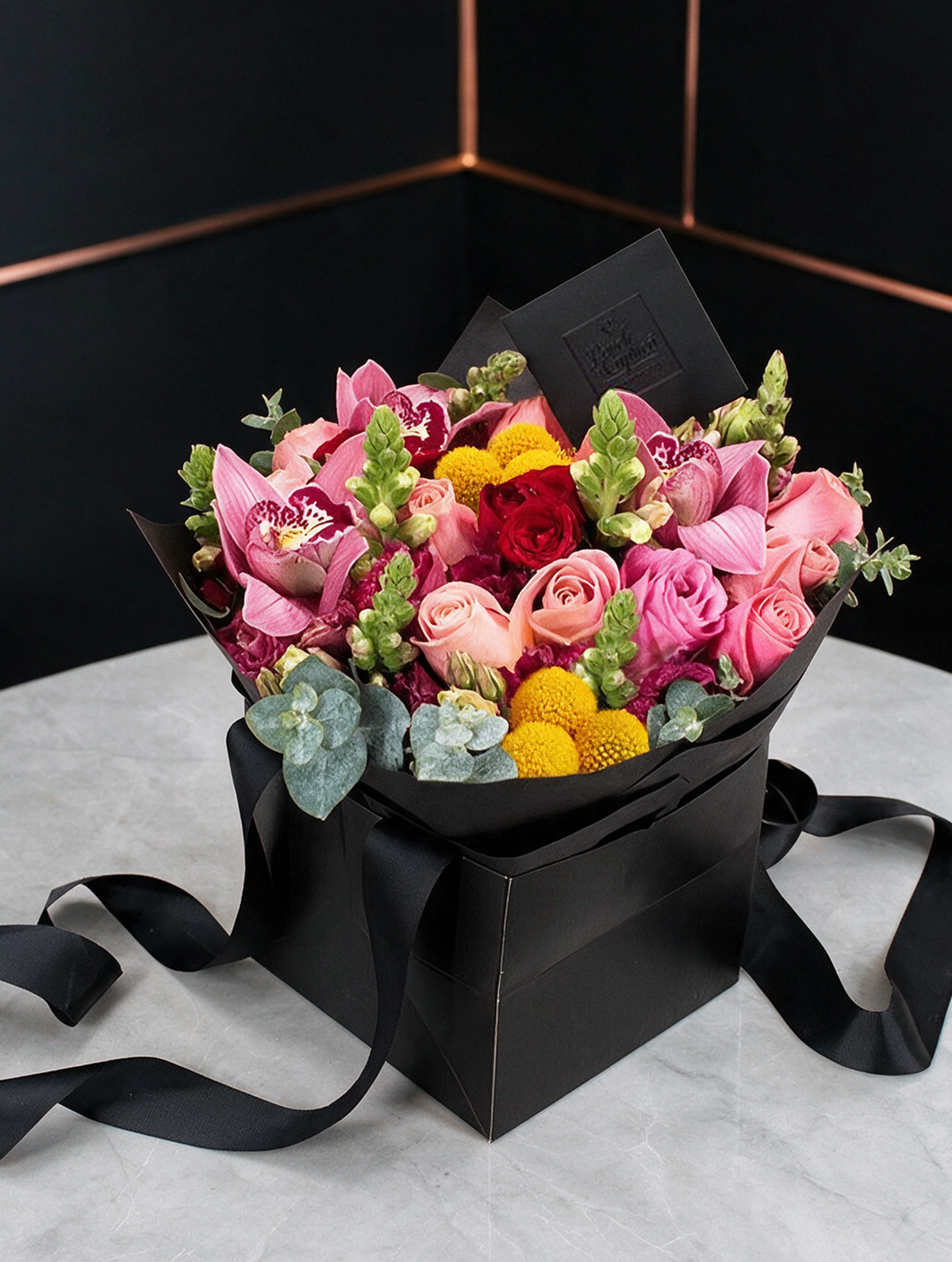 Orquideas-Lisianthus-Rosas-Mini-Rosas-y-Craspedia-PonchyCaprico. Flores CDMX DF Mexico Ponch Y Caprico