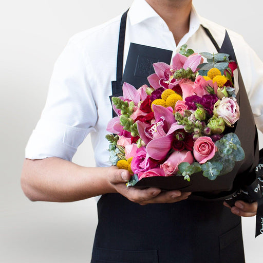 Bouquet de Orquídeas, Lisianthus, Rosas, Mini Rosas y Craspedia
