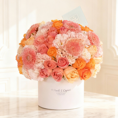 Arreglo Floral de Rosas Naranja, Rosadas y Lisianthus en Caja Flores a Domicilio CDMX Ponch y Caprico Floreria