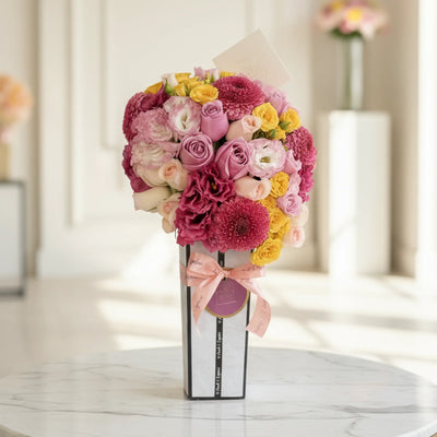 Arreglo Floral de Rosas, Lisianthus y Gerberas Multipétalo | Caja boutique