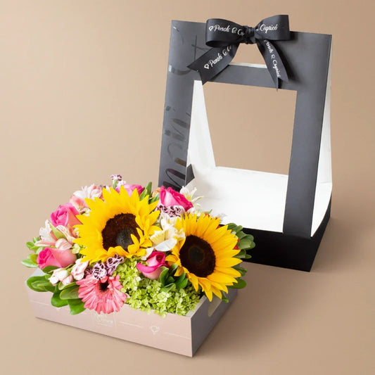 Flores en Caja |  Canasta de Flores | Girasoles, Rosas, Gerberas