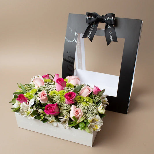 Flores en Caja |  Canasta de Flores Naturales | Rosas Rosa Rosadas Ponch y Caprico Envio de flores a domicilio