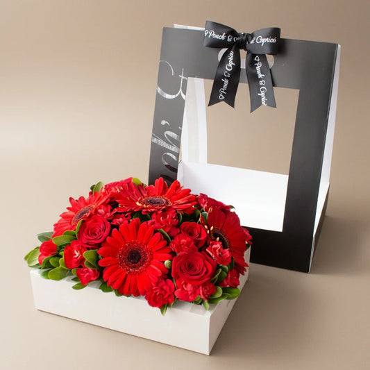 Flores en caja |  Canasta de Flores Naturales |  Gerberas Rojas y Rosas Rojas,  Floresitas Rojas