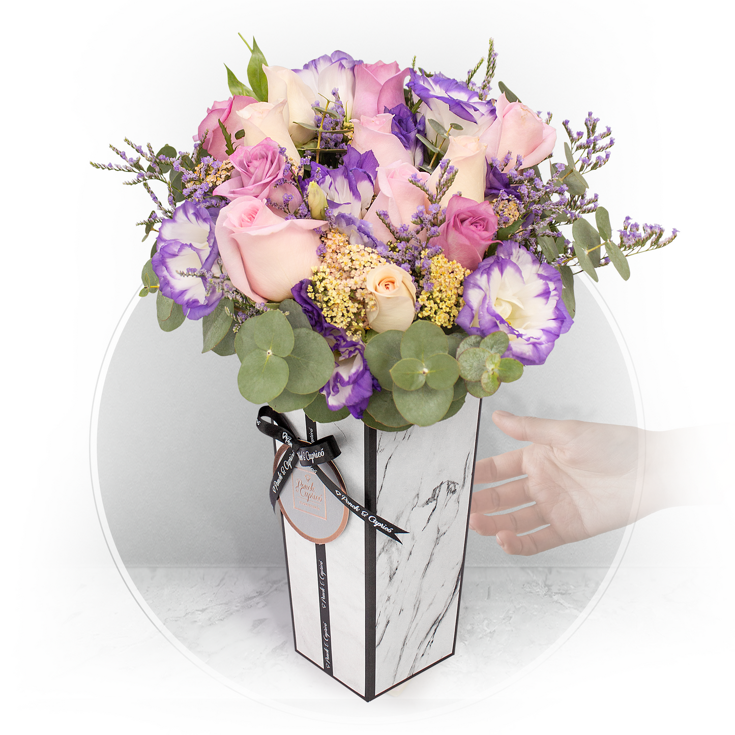 Arreglo de Rosas y Lisianthus Mix Lila con un Bunch de Globos Rose Gold