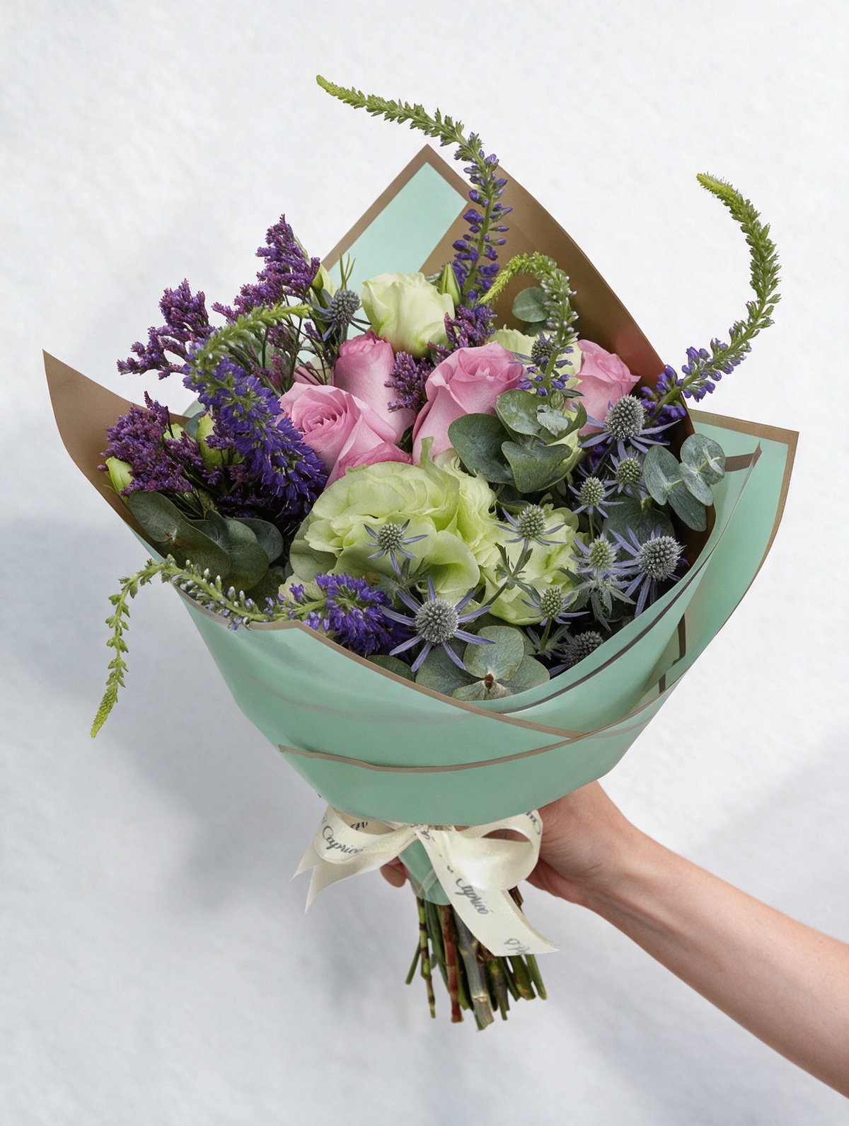 Ramo de Rosas Lilas, Lisianthus Limón y Verónica - PRAM036