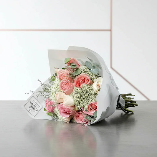 Ramo de Rosas Rosas, Mini Rosas Beige (Señorita), Limonio y Dólar - PRAM030