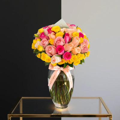 Ramo de Rosas Amarillas y Rosadas Mixtas (Rosadas, Peach y Fucsia)