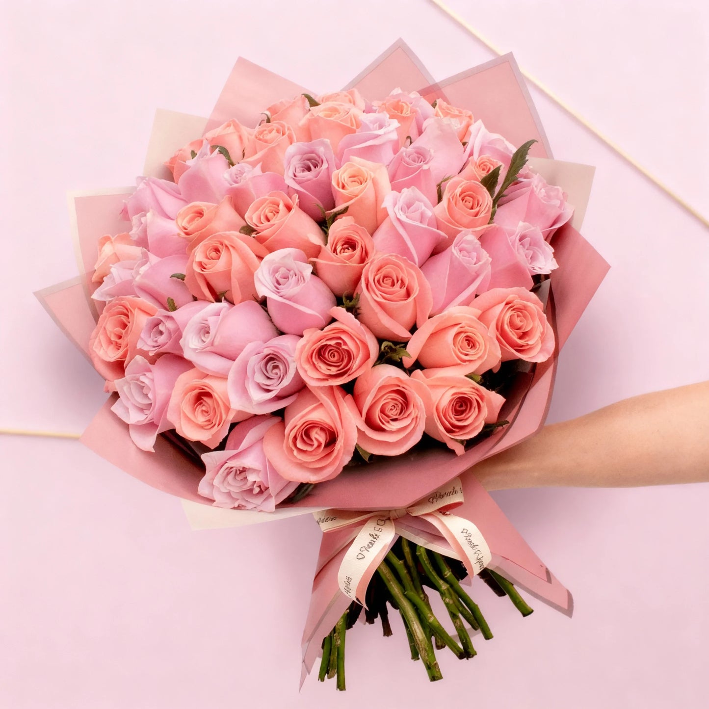 50, 100 o 150 Rosas Náuticas y Hermosas en Ramillete Ponch y Caprico Floreria CDMX