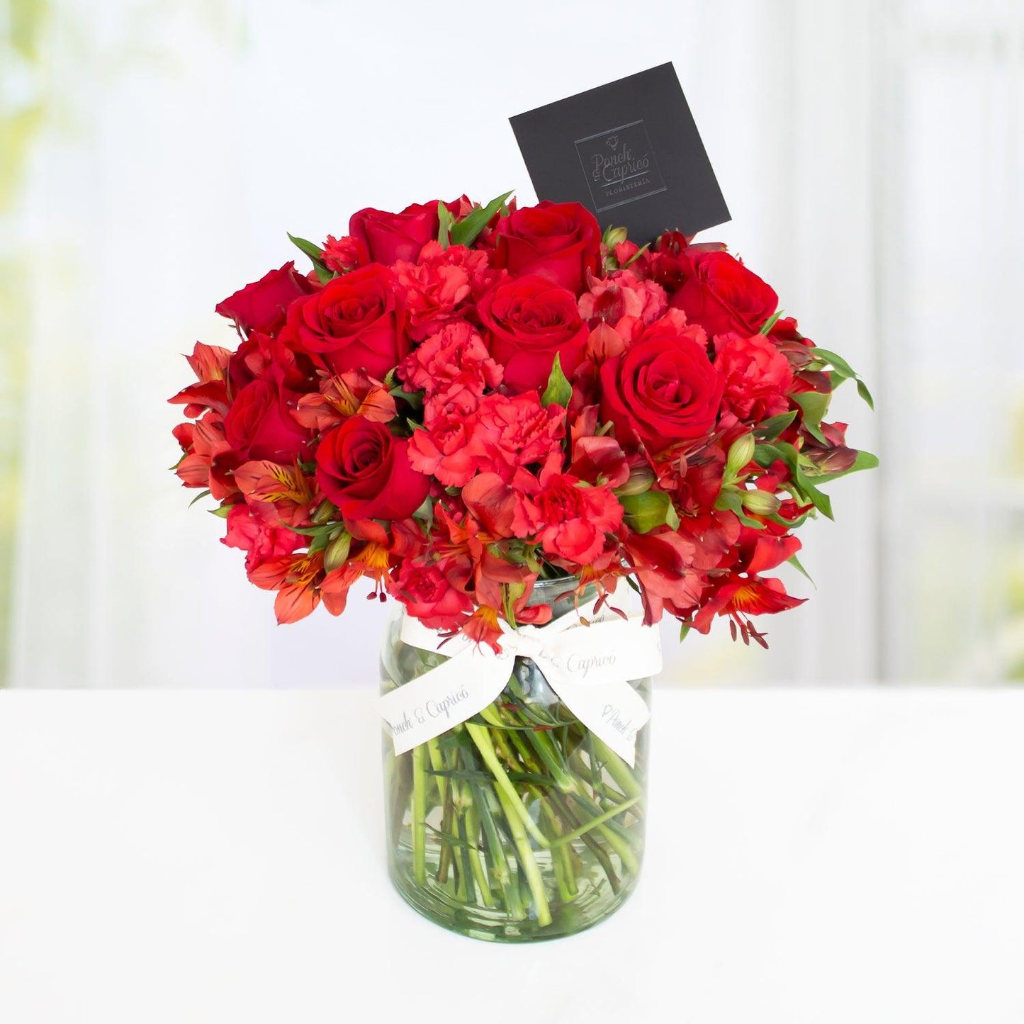 Arreglo floral con Rosas + Bouquet de Globos ¡It's your day! -SET023-