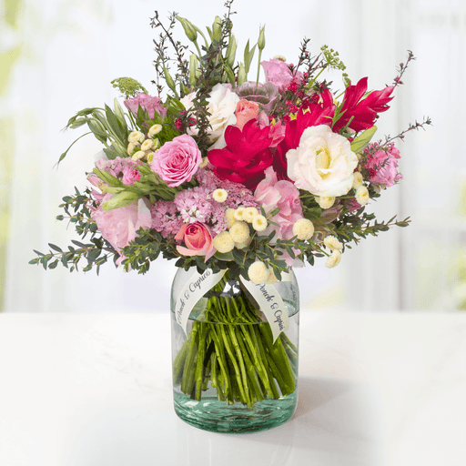 Arreglo floral de Rosas Náuticas, Rosas Hermosas, Lisianthus Rosado y Alstromelia Rosa -GI020-
