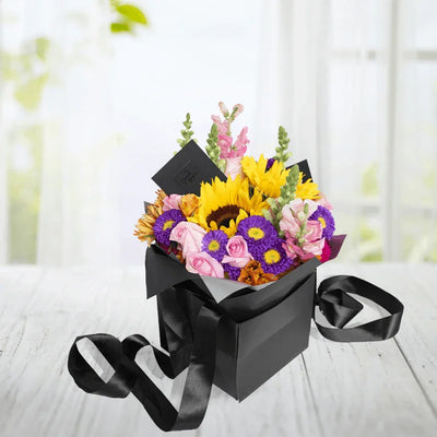 Bouquet de Girasol, Rosa Caricia Rosada y Dragón Amarillo Perrito