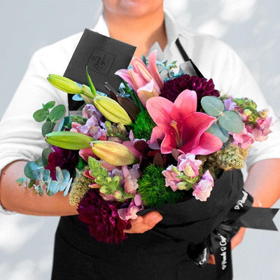 Dalias, Lillies y Lisianthus. Floreria Ponch y Caprico.
