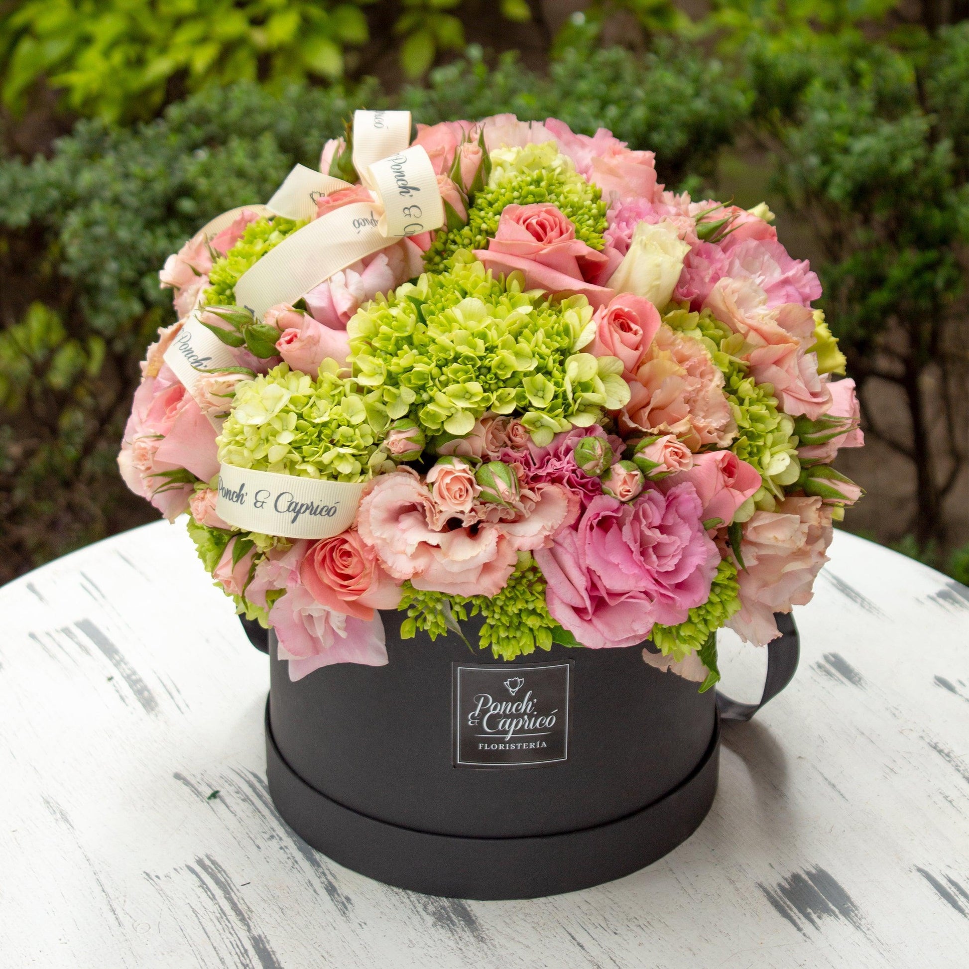 Caja Redonda Ramos Redondos De Rosas BOUQUET GRANDE DE ROSAS MIX