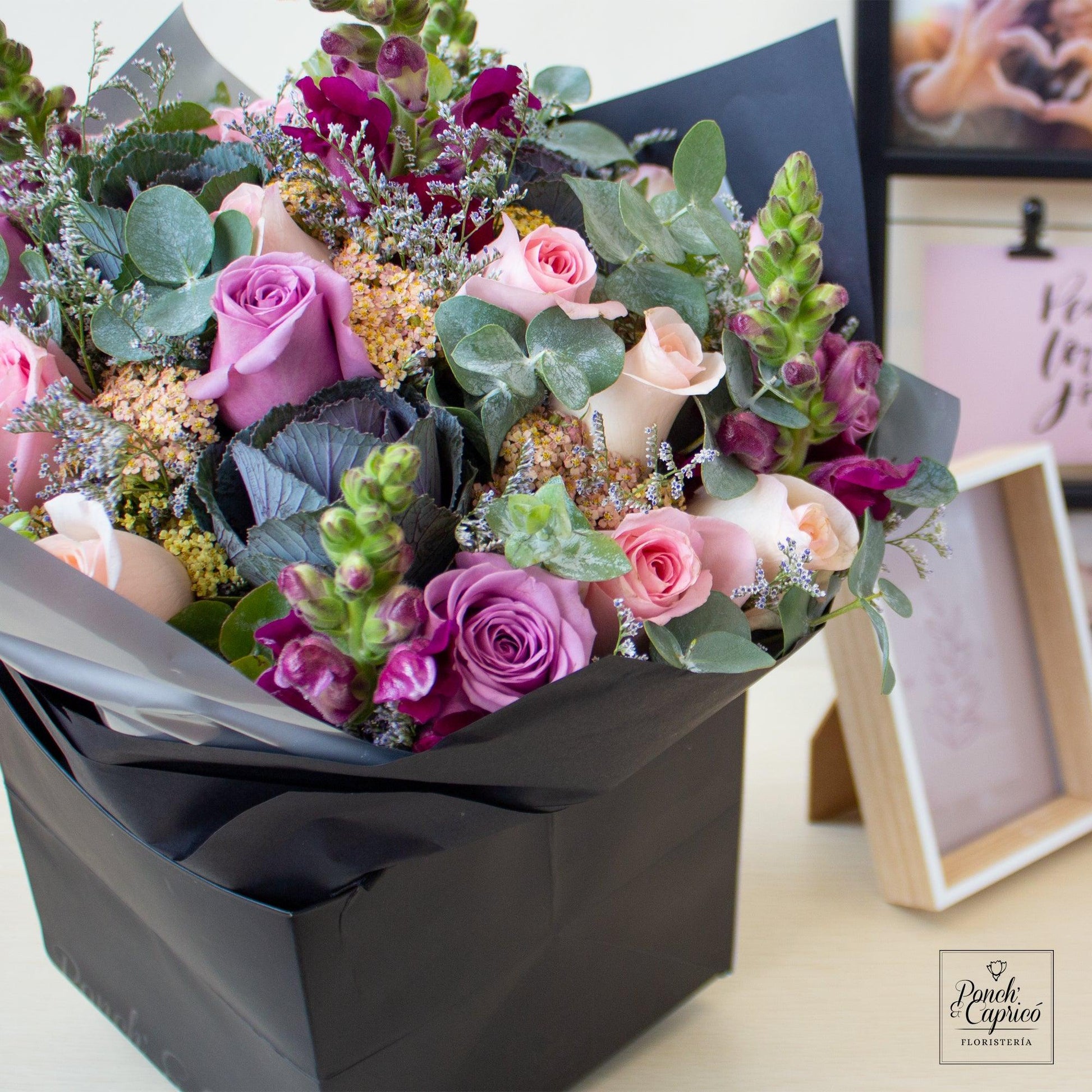 Bouquet de Mix Lila y Rosa con Rosas, Eucalipto, Limonio y Aquilea