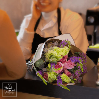 Ramillete de Rosa Lila, Lisianthus Limón y Verónica - PRAM036