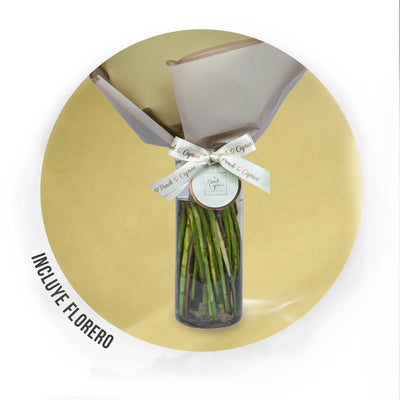 Rosa Señorita, Mix de Lillies, Mini Rosa Caricia, Lisianthus Crema y Eucalipto Preservado -ALA025-